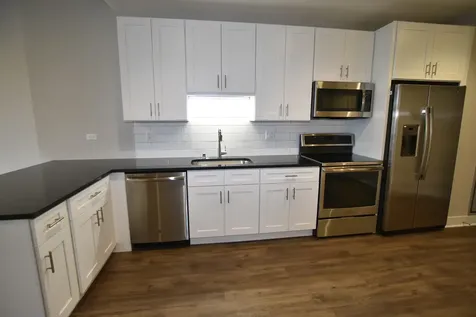 3833 North Broadway Street Chicago IL 60613