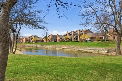 1729 Pebble Beach Court Hoffman Estates IL 60169