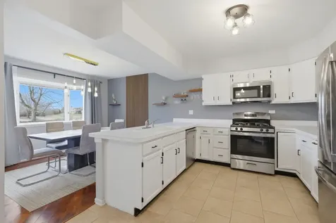1729 Pebble Beach Court Hoffman Estates IL 60169