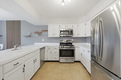 1729 Pebble Beach Court Hoffman Estates IL 60169