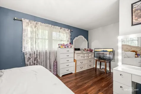 1108 Edwards Avenue St. Charles IL 60174