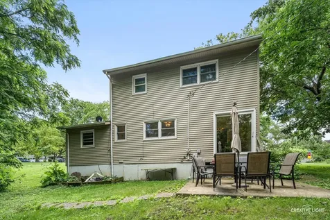 1108 Edwards Avenue St. Charles IL 60174
