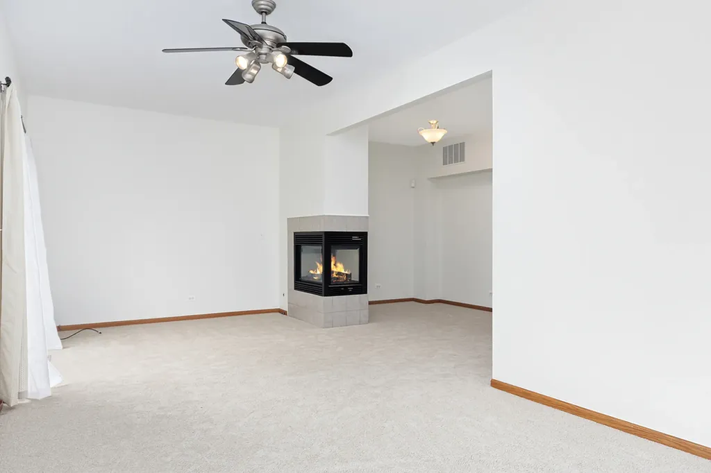 2285 Hudson Circle Aurora IL 60502