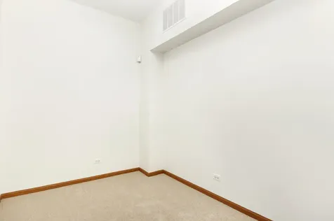 2285 Hudson Circle Aurora IL 60502