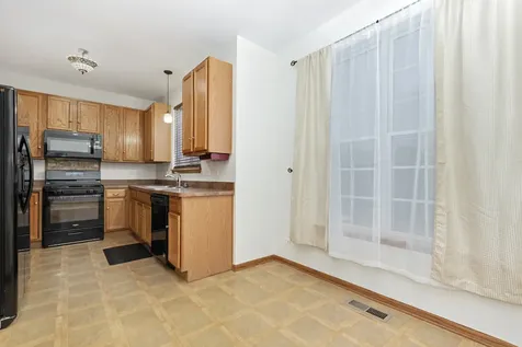 2285 Hudson Circle Aurora IL 60502