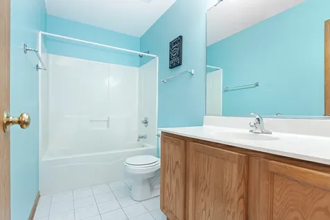 2285 Hudson Circle Aurora IL 60502