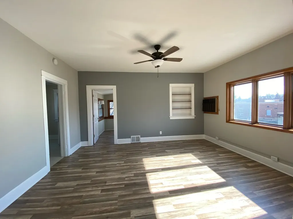 739 Iowa Avenue Aurora IL 60506
