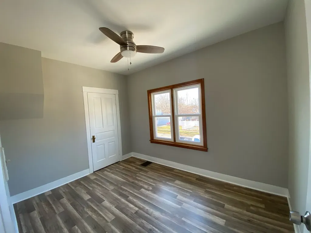 739 Iowa Avenue Aurora IL 60506