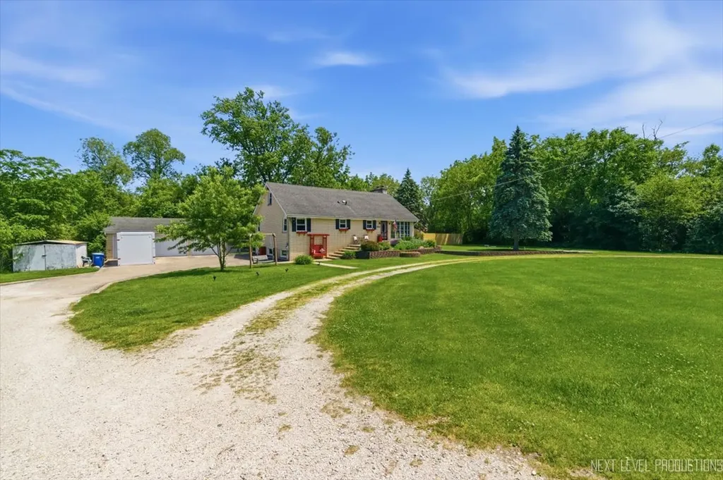 1N255 Prairie Avenue Glen Ellyn IL 60137