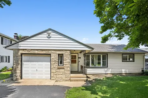 421 East South Street Peotone IL 60468