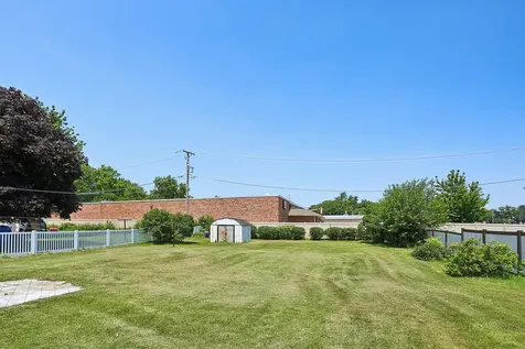 421 East South Street Peotone IL 60468