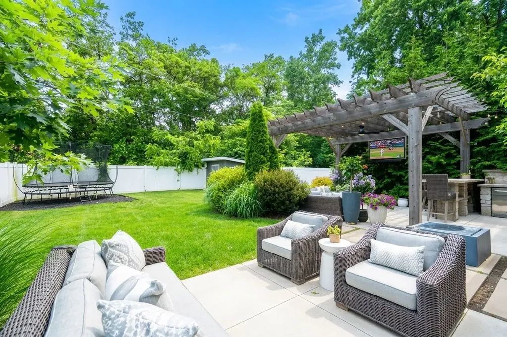 4224 Western Avenue Western Springs IL 60558