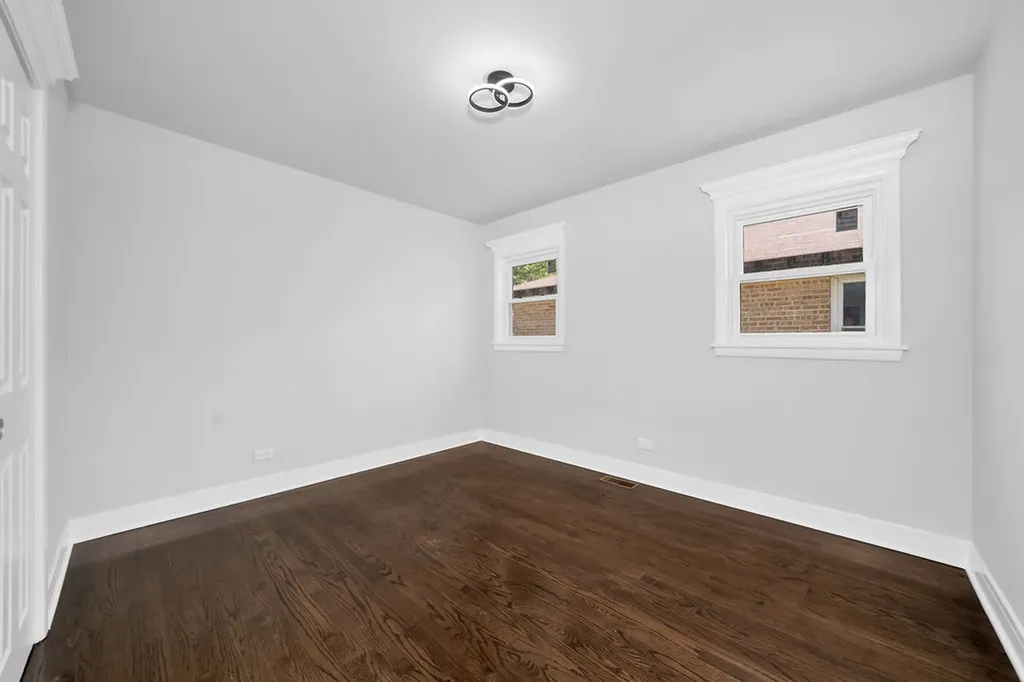 1924 West Marquette Road Chicago IL 60636