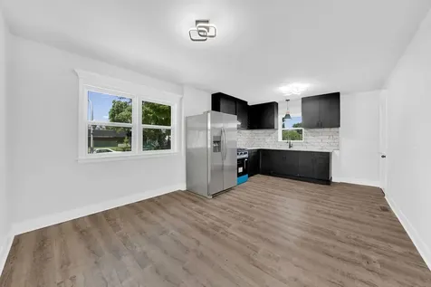 1924 West Marquette Road Chicago IL 60636