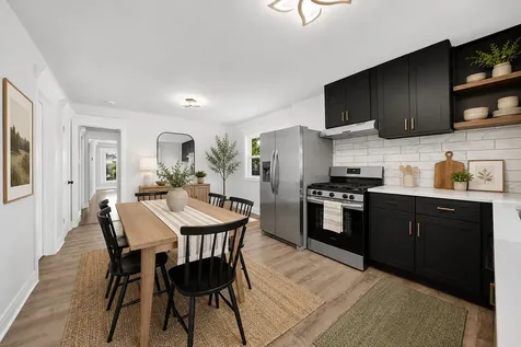 1924 West Marquette Road Chicago IL 60636