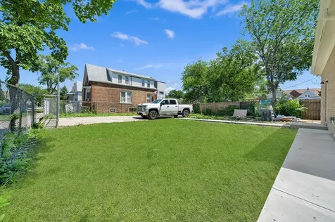 1924 West Marquette Road Chicago IL 60636