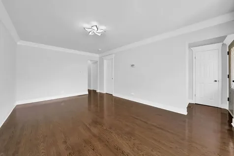 1924 West Marquette Road Chicago IL 60636