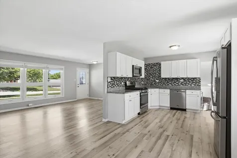 1680 Highland Boulevard Hoffman Estates IL 60169