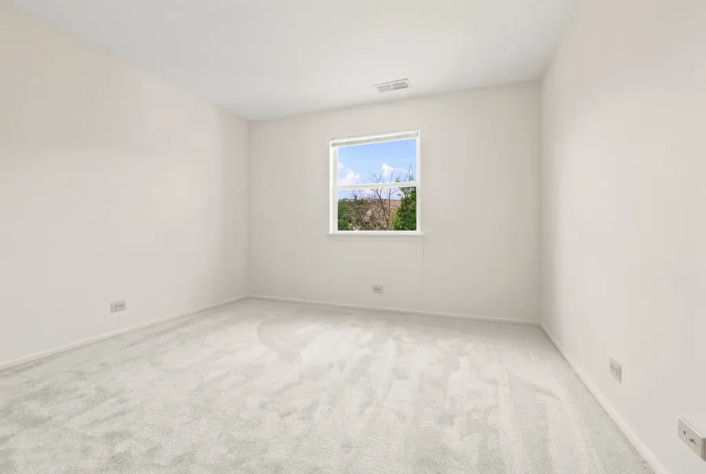 2326 Knollwood Court Schaumburg IL 60194
