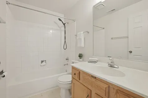 2326 Knollwood Court Schaumburg IL 60194