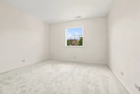 2326 Knollwood Court Schaumburg IL 60194