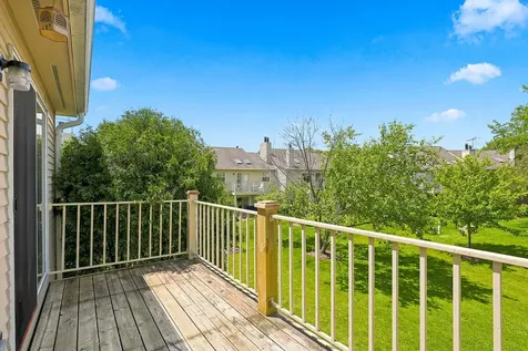 2326 Knollwood Court Schaumburg IL 60194