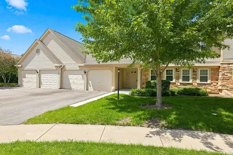 2326 Knollwood Court Schaumburg IL 60194