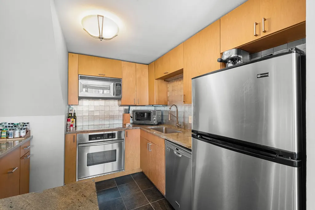 1221 North Dearborn Street Chicago IL 60610