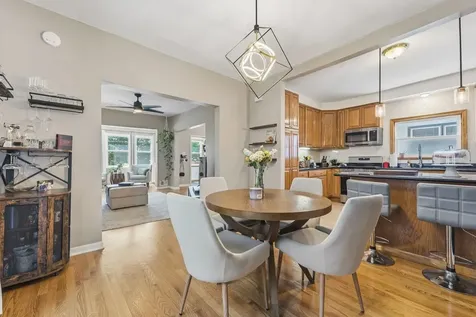 6252 West Cuyler Avenue Chicago IL 60634