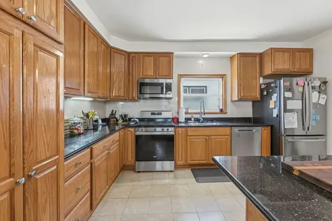 6252 West Cuyler Avenue Chicago IL 60634