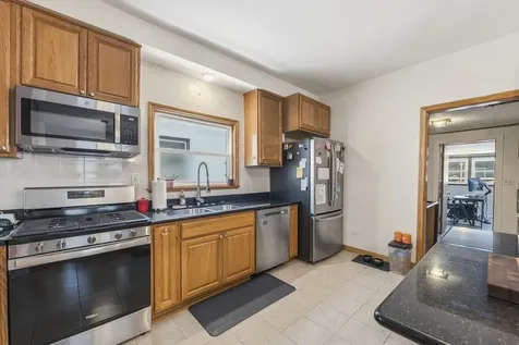 6252 West Cuyler Avenue Chicago IL 60634
