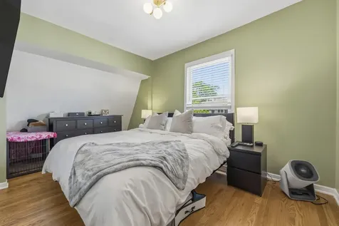 6252 West Cuyler Avenue Chicago IL 60634