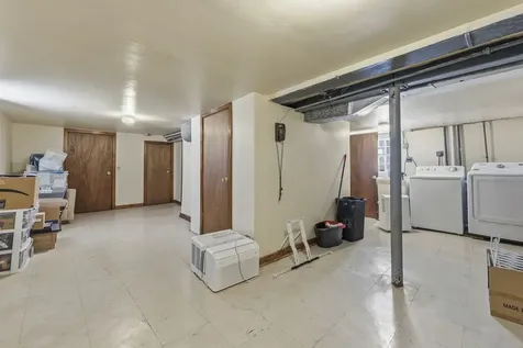 6252 West Cuyler Avenue Chicago IL 60634