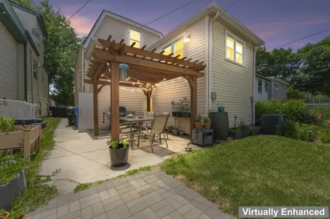 6252 West Cuyler Avenue Chicago IL 60634