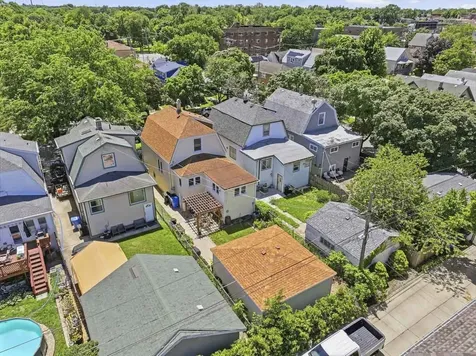 6252 West Cuyler Avenue Chicago IL 60634