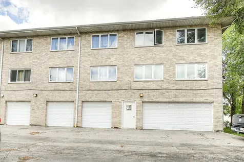 5242 West 79th Street Burbank IL 60459
