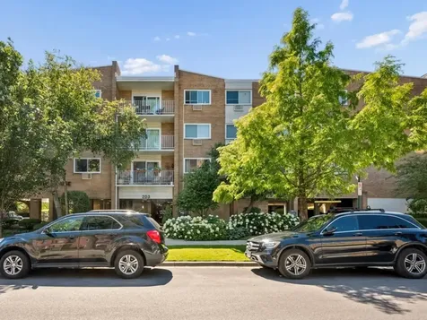 203 North Kenilworth Avenue Oak Park IL 60302