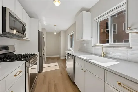 203 North Kenilworth Avenue Oak Park IL 60302