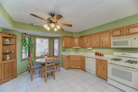 9420 South Melvina Avenue Oak Lawn IL 60453