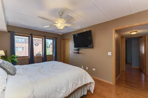 9420 South Melvina Avenue Oak Lawn IL 60453