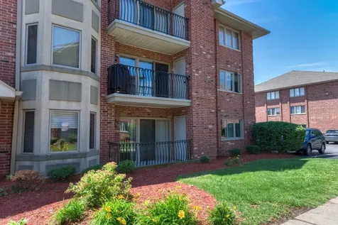 9420 South Melvina Avenue Oak Lawn IL 60453
