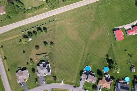 1353 Joanne Terrace Byron IL 61010