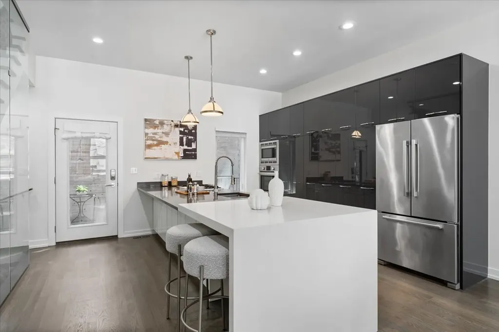 1339 West Ancona Street Chicago IL 60642