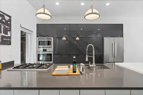 1339 West Ancona Street Chicago IL 60642