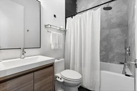 1339 West Ancona Street Chicago IL 60642