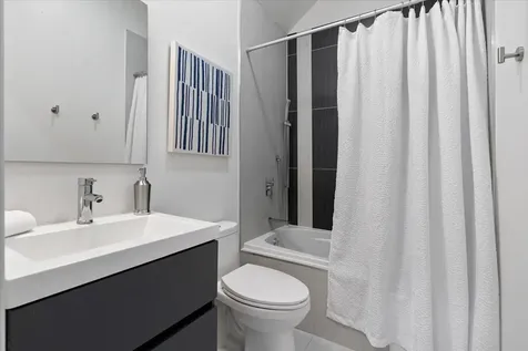 1339 West Ancona Street Chicago IL 60642