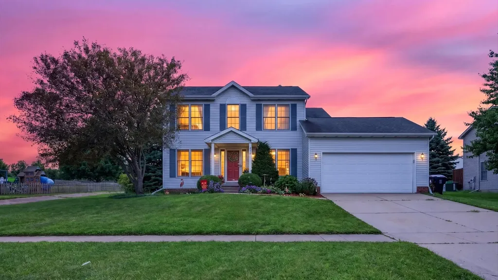 2913 Clearwater Avenue Bloomington IL 61704