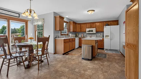 2913 Clearwater Avenue Bloomington IL 61704