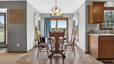 2913 Clearwater Avenue Bloomington IL 61704