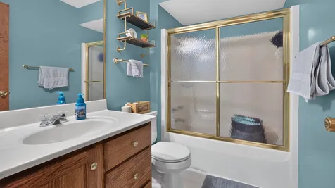 2913 Clearwater Avenue Bloomington IL 61704